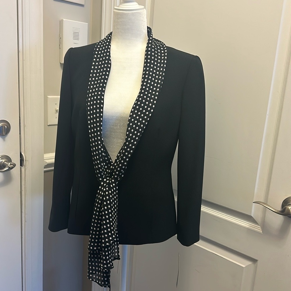 Tahari Arthur S. Levine 6P Blazer NWT